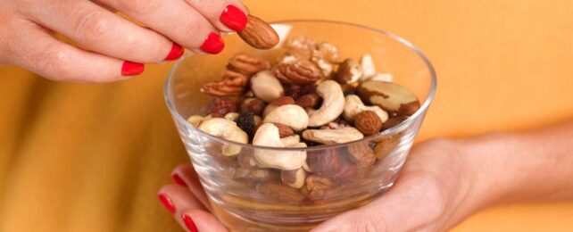 Eating Nuts Linked to Lower Risk of Dementia, Study Finds